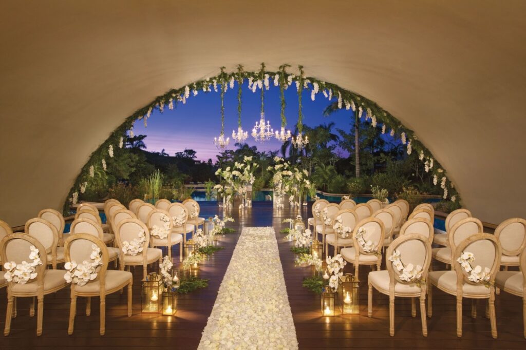 destination wedding The Arch